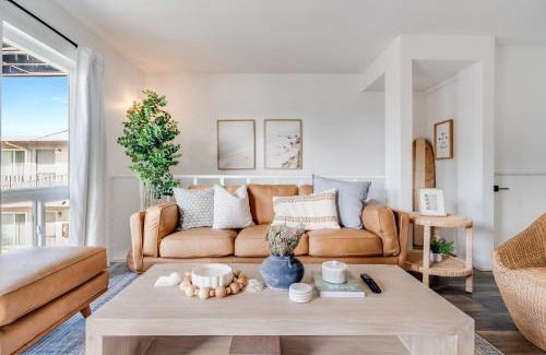 Crown Point House | BoHo Beach House Walk to the Sand