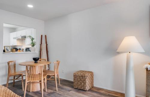 Crown Point House | BoHo Beach House Walk to the Sand