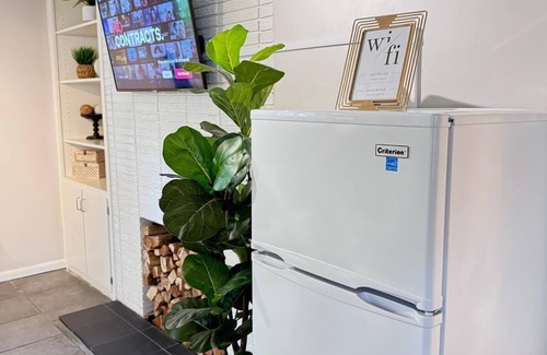 Linden Hills House | Boho-chic home by Lake Bde MakaSka; Fully stocked; Kids & Pet friendly!