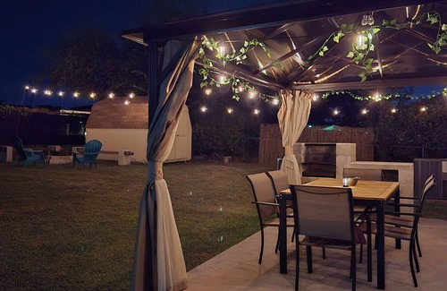 West San Antonio House | Boho home Near Lackland + SeaWorld + Kids Room