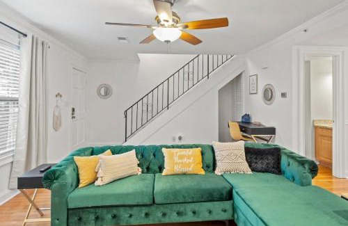 Smyrna Apartment | Boho Lux Theme 3BR 3BA Near Truist Park Home of the Braves