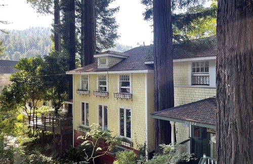 Northwood Hotel | Boho Manor Resort - Room F