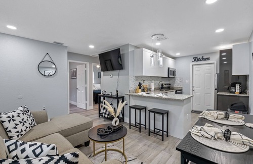 Tampa Villa | Boho- Minimalist villa