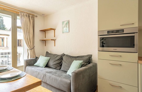 Chamonix City Centre Apartment | Bois des Fées - newly renovated central Chamonix apartment