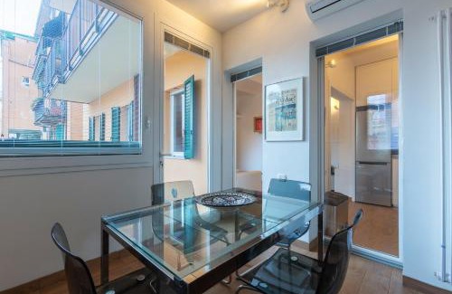 Saragozza-Porto Apartment | Bologna Saragozza District Apartment