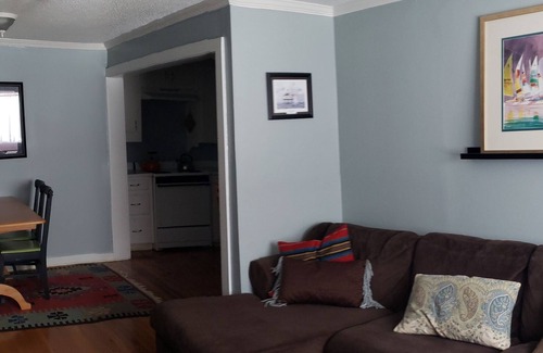Washington Square Apartment | Bon Aire Apartment is in downtown Mobile on the Mardi Gras Parade Routen