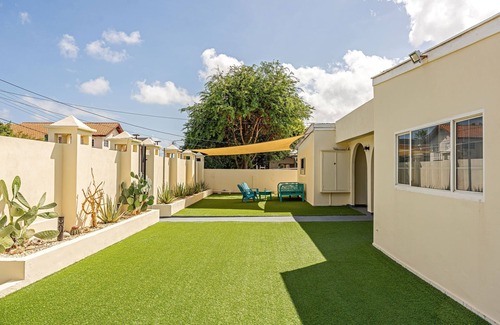 Ponton Apartment | Bon Bini Getaway #2 close to Eagle Beach, spacious studio
