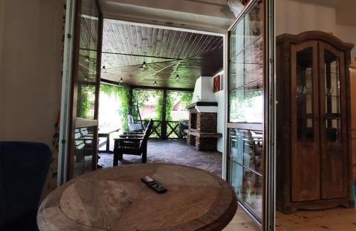 Kozin Villa | Bon Turystyczny - Willa Lichaczówka