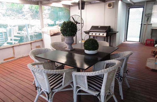 Muloowurtie House | Bonnie Bliss - Neat little shack on the esplanade!
