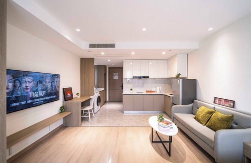 Hong Kou Bed & Breakfast | Book and Bed-QuYang Road