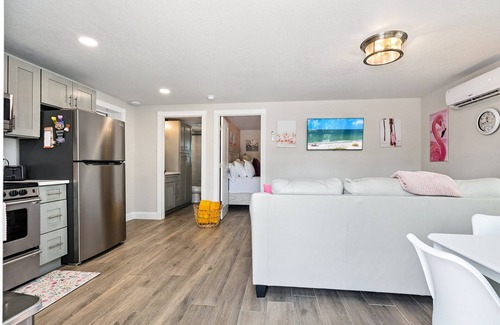Siesta Key Condo | 🦩Book Me Baby! Wildflower Inn Siesta Key #3 Orchid🦩