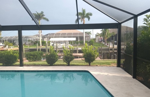 Pelican House | BOOK NOW. CANAL W/GULF ACCESS, NEAR BEACHES AND DESIRED YACHT CLUB
