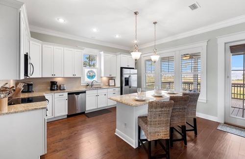 Port St. Joe House | Book Now for Fall! Bay front and Private Pool! Minutes to the Beach, Fishing and Restaurants!