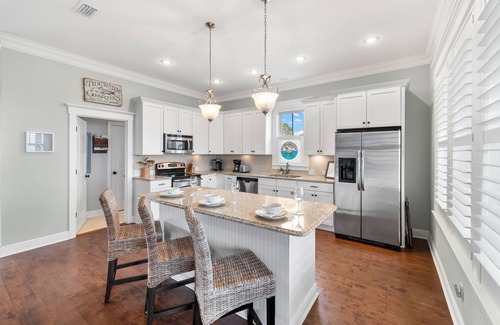 Port St. Joe House | Book Now for Fall! Bay front and Private Pool! Minutes to the Beach, Fishing and Restaurants!