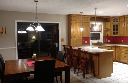 Salida House | Book NOW for Fall Events and Colors! Pet/Multi-Fam Friendly! Central Location!