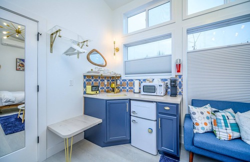 McMinnville Cottage | Book the Mod Cottage at The Boutique Retreat in historic downtown McMinnville.