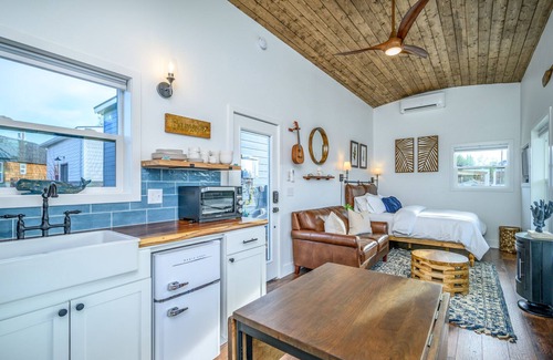 McMinnville Cottage | Book the Ohana Bungalow at The Boutique Retreat in downtown McMinnville.