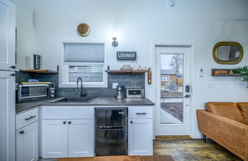 McMinnville Cottage | Book the Urban Loft at The Boutique Retreat in historic downtown McMinnville.