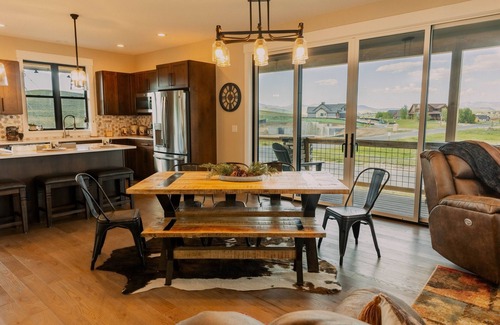 Grand Elk Ranch House | Book your summer trip! Hiking, biking, boating and shopping! Hot tub included!