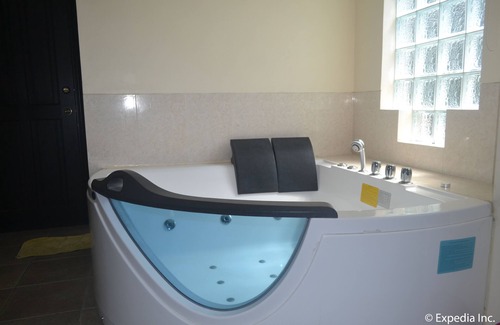 Malabanias Hotel | Boomerang Hotel