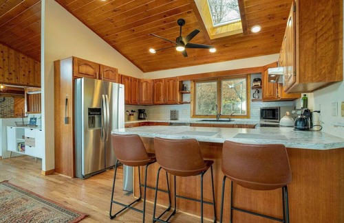 Naples House | Bopple Hill Lodge - Modern Cabin with Lake View