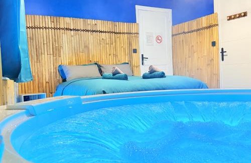 Anatole France Apartment | BORA-BORA SUITE - Jacuzzi - Centre by Narbana