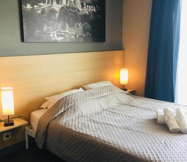 La Plage Apartment | Bord de mer! Studio Terrasse ,Prado Plage