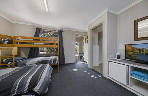Border Village Hotel | Border Village Roadhouse