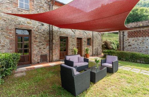 Mastiano Apartment | Borghetto Gaddini - Il Dottore Deluxe Apartment- Panoramic view and pool
