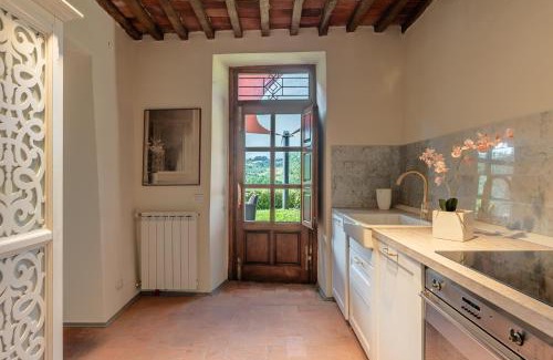 Mastiano Apartment | Borghetto Gaddini - Il Dottore Deluxe Apartment- Panoramic view and pool
