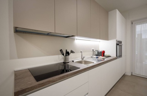 Municipio 2 Apartment | Borgo Felice 5 (Cozy Apartment with Balcony)