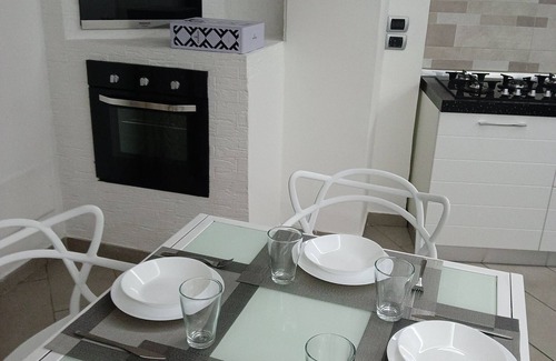 Naples City Centre Apartment | Borgo Loreto Naples Stazionei Napoli Centrale E porto appartamento per 5 persone
