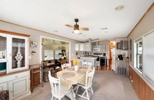 River Ranch House | *Born in the USA Retreat*nn