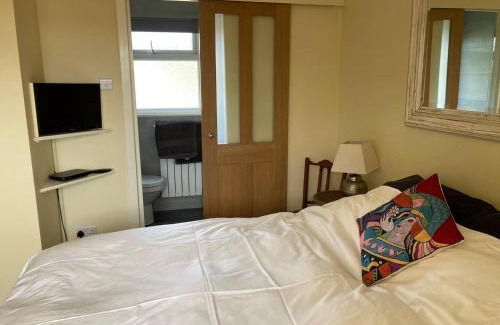 Woolbeding Bed & Breakfast | Borough Lee