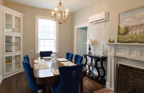 Natchez House | Borum House - 3 Bed, 2 & Half Bath, Full Kitchen, Heart of Downtown Natchez