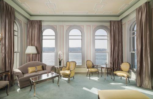 Inegeul Hotel | Bosphorus Palace Hotel