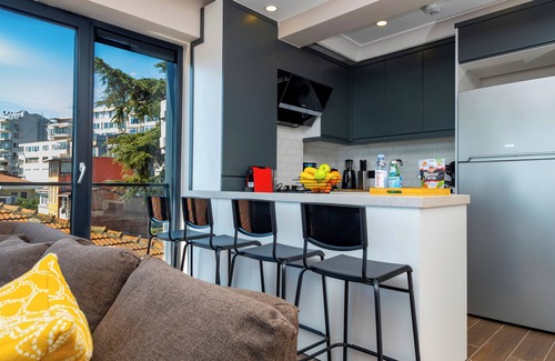 Cihangir Apartment | Bosphorus View with Two Bedrooms, Elevator and Central Location