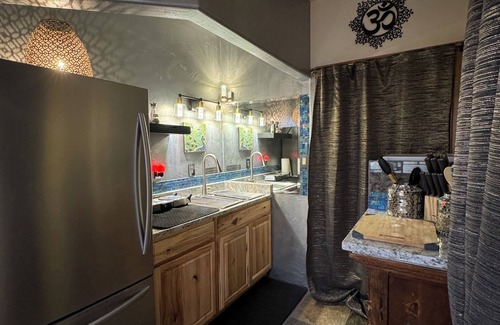 Albuquerque House | BOSQUE OASIS 2.5 Miles from Balloon Fiesta Park