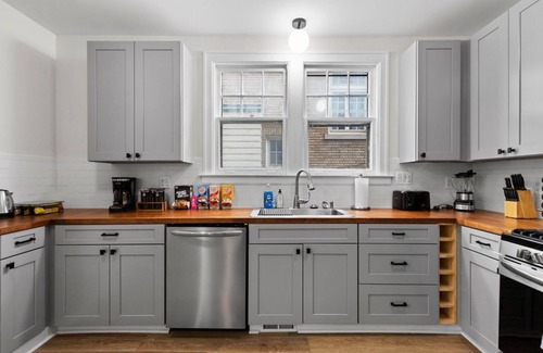 Detroit House | Boston Edison District Beautiful 4 BD/2.5 BA Home