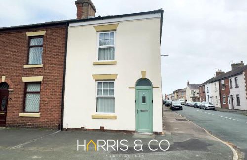 Fleetwood House | Bosun's Bay