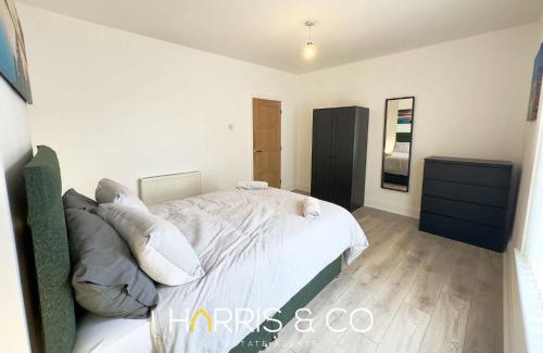 Fleetwood House | Bosun's Bay