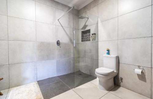 Alberton House | Bosveld In Die Stad 2 Guesthouse