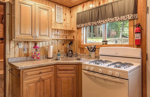 Minocqua Cabin | Bouchard Shores Resort on Lake Tomahawk - Timbers Cabin
