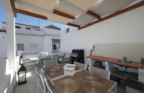 Tavira House | Bouganvilia House