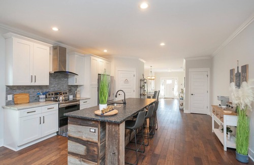 East Nashville House | Bougie Nashville and Superhost, 3BR/2.5BA, Hot Tub