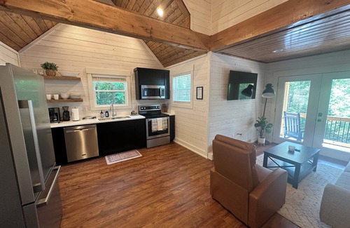 Keslers Cross Lanes House | Boulder Trail Getaway- 15 min from New River Gorge National Park