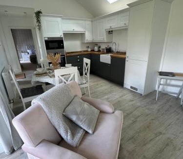 Pickering House | Boundary Stable
