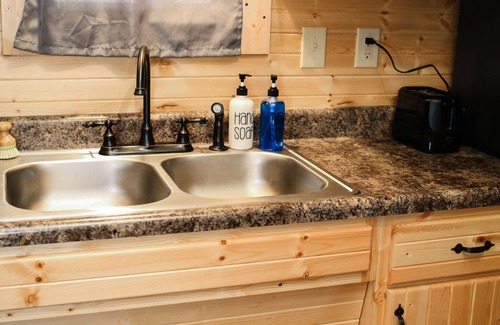 Bardstown Cabin | Bourbon Country Escape - Cabin in the heart of the bourbon trail