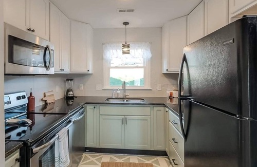Frankfort House | Bourbon Trail Lakehouse - Pet Friendly!