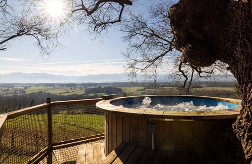Saucede House | Bourdasse Farm outbuilding with Nordic bath